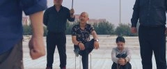 张震