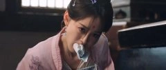 何泓姗